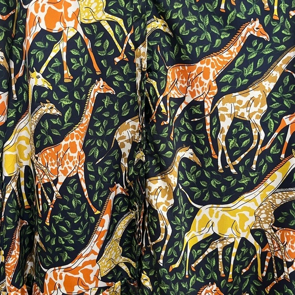 J. Crew Shirtdress in Giraffes Relaxed Fit Small Navy Blue Animal Print Boho Zoo - Picture 6 of 8